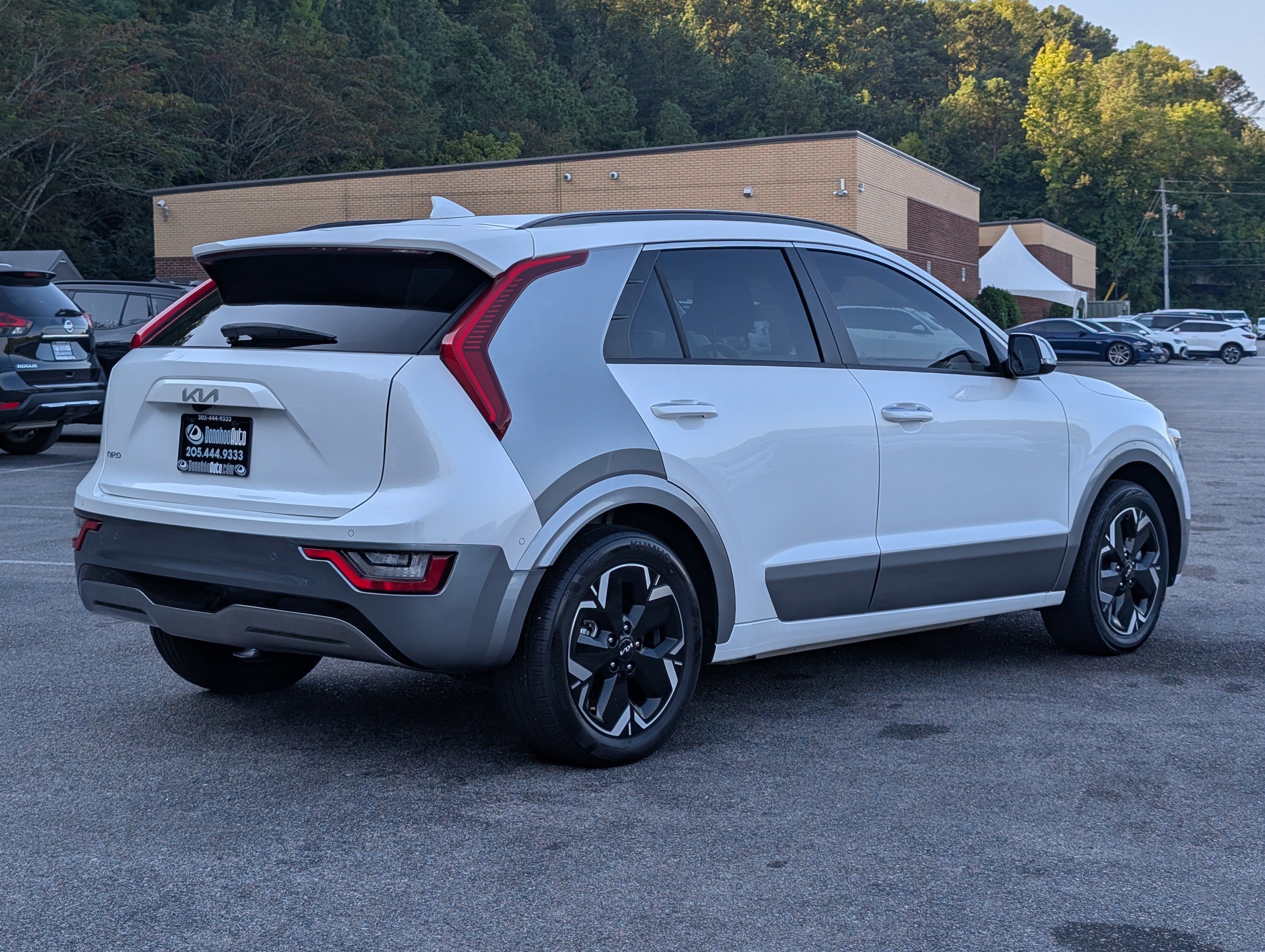 Used 2023 Kia Niro Wave FWD image 9