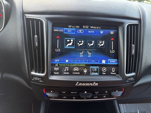 Used 2017 Maserati Levante AWD/4WD image 46