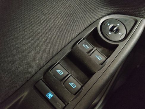 Used 2018 Ford Focus SE FWD image 27