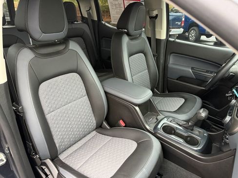 Used 2019 Chevrolet Colorado Z71 image 18