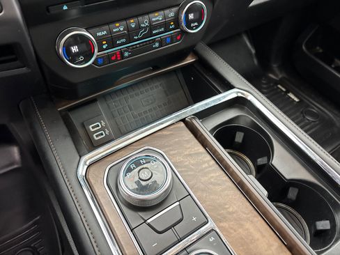 Used 2018 Ford Expedition Max Platinum image 23