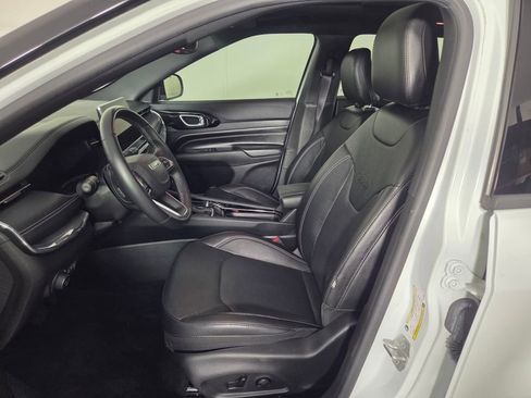 Used 2022 Jeep Compass High Altitude AWD/4WD image 9
