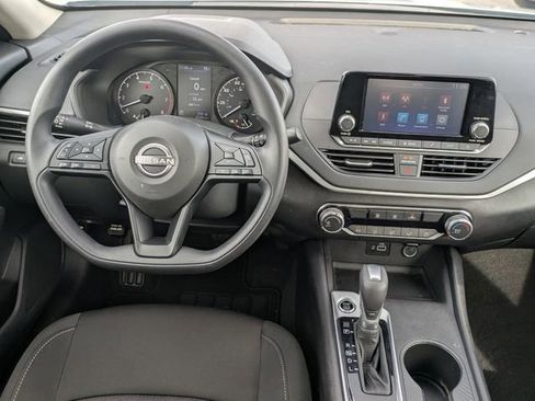 Used 2024 Nissan Altima 2.5 S image 26