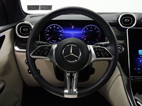 Certified 2025 Mercedes-Benz GLC 300 4MATIC image 14