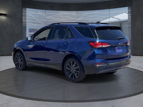 Used 2022 Chevrolet Equinox RS FWD image 4