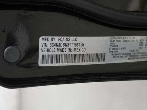 New 2026 Jeep Compass Latitude image 39