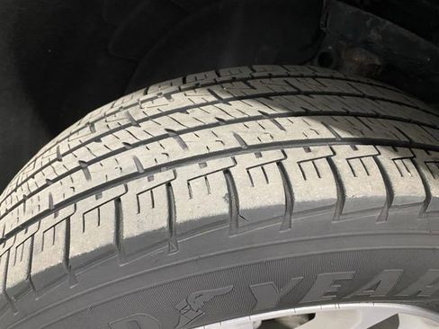 Used 2020 Chevrolet Equinox LT image 33