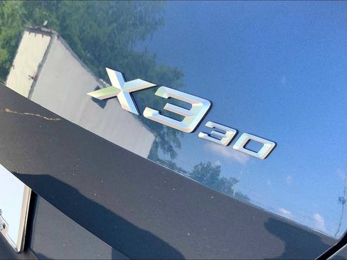 Used 2025 BMW X3 xDrive30i w/ Premium Package image 16