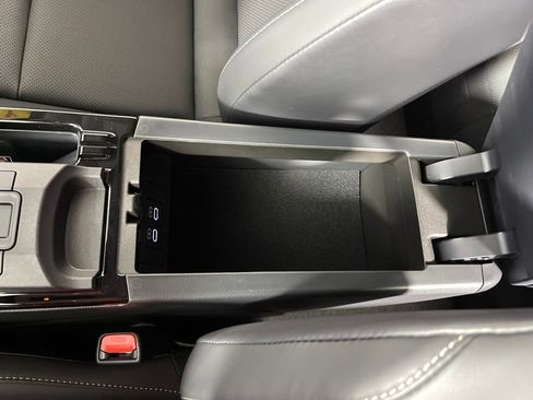 Certified 2024 Toyota Prius XLE image 23