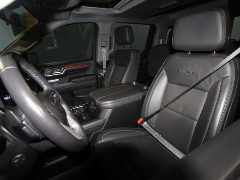 Used 2024 GMC Sierra 1500 Denali AWD/4WD image 4