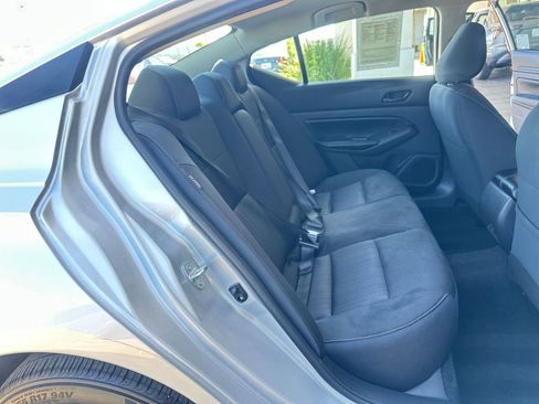 Used 2024 Nissan Altima 2.5 SV image 39