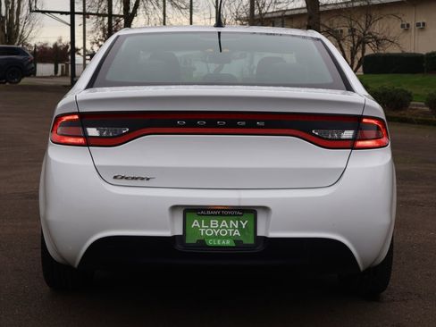 Used 2016 Dodge Dart SE image 5