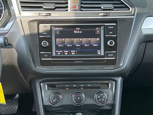Used 2018 Volkswagen Tiguan S AWD/4WD image 19