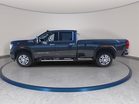 Used 2023 GMC Sierra 3500 Denali image 9