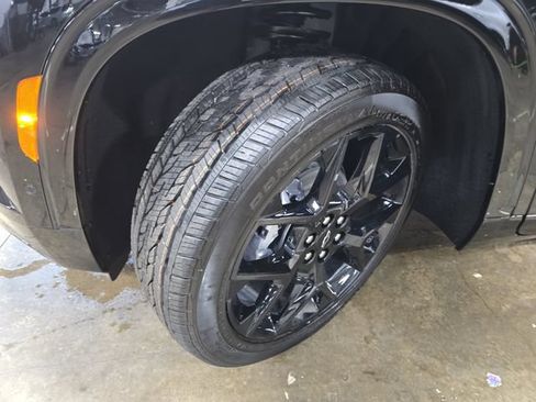 New 2026 Chevrolet Traverse RS w/ LPO, Floor Liner Package AWD/4WD image 35