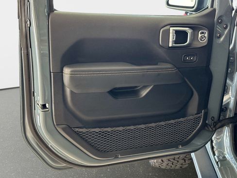 New 2025 Jeep Wrangler Unlimited Rubicon 392 image 17