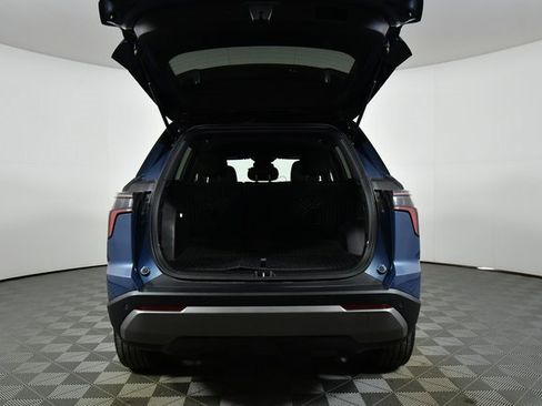 Used 2025 Chevrolet Equinox LT w/ Midnight Edition image 25