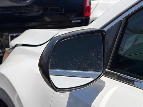 Used 2019 Honda CR-V LX image 9