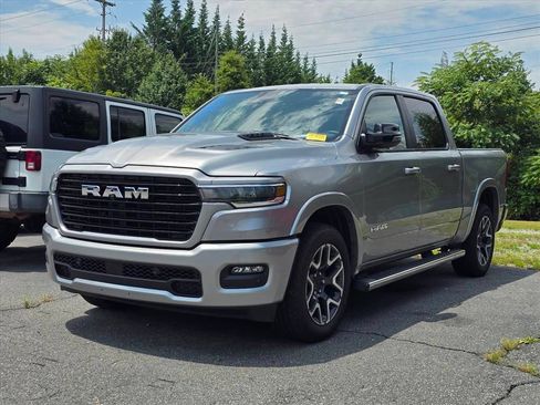 Used 2025 RAM 1500 Laramie w/ Sport Appearance Package AWD/4WD image 2