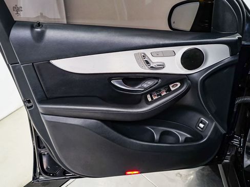 Certified 2022 Mercedes-Benz GLC 300 image 19