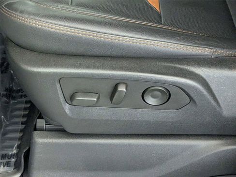 Used 2022 GMC Sierra 1500 AT4 w/ AT4 Premium Package AWD/4WD image 13