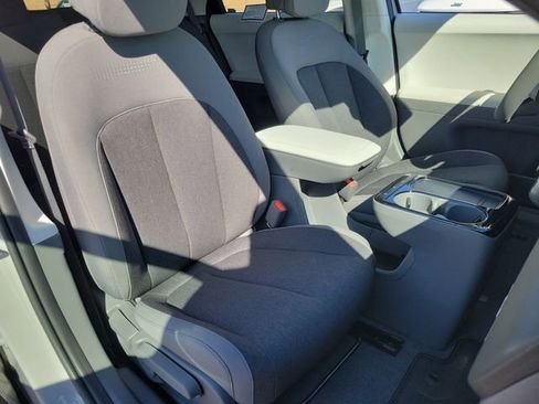 New 2026 Hyundai Ioniq 5 SE image 19