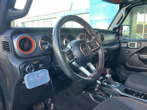 Used 2023 Jeep Gladiator Mojave w/ Trailer Tow Package image 19