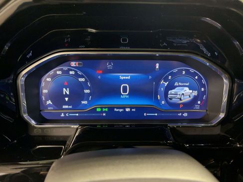 Used 2025 Chevrolet Silverado 1500 RST w/ Convenience Package II image 19