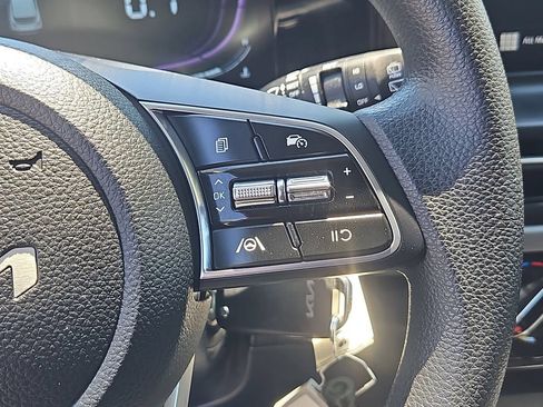 Certified 2025 Kia Seltos LX AWD/4WD image 20