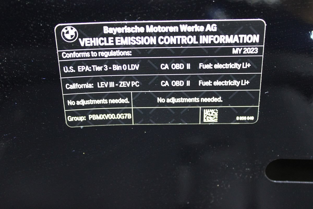 Used 2023 BMW i7 xDrive60 AWD/4WD image 44