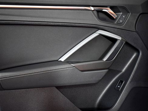 Used 2021 Audi Q3 2.0T Premium Plus w/ Premium Plus Package image 14