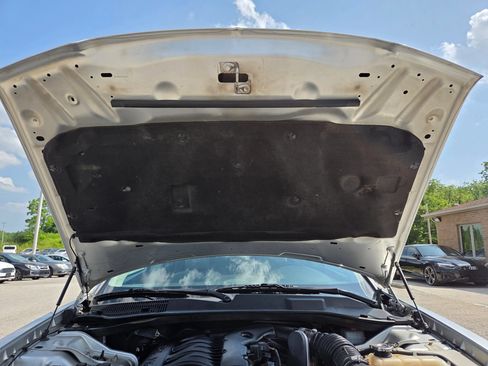 Used 2007 Chrysler 300 Touring w/ Comfort/Convenience Group RWD image 24