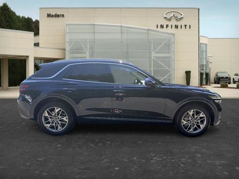 Used 2023 Genesis GV70 2.5T w/ Advanced Package AWD/4WD image 4