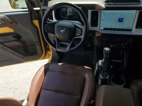 Used 2024 Ford Bronco Heritage Edition AWD/4WD image 10