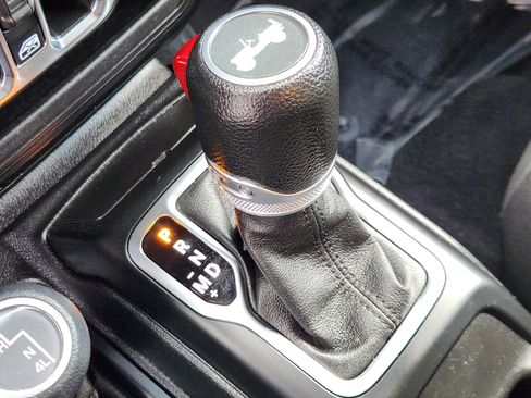 Used 2021 Jeep Wrangler Unlimited Sport image 12