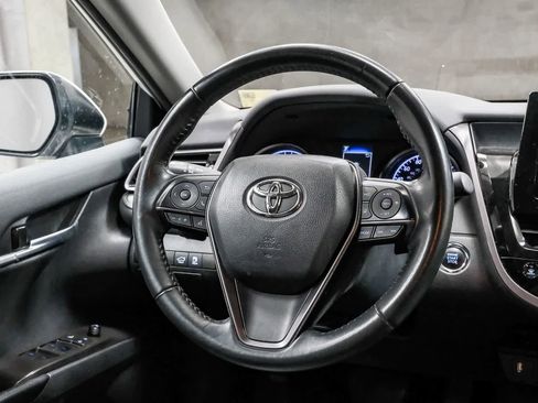 Used 2023 Toyota Camry SE w/ Convenience Package FWD image 26