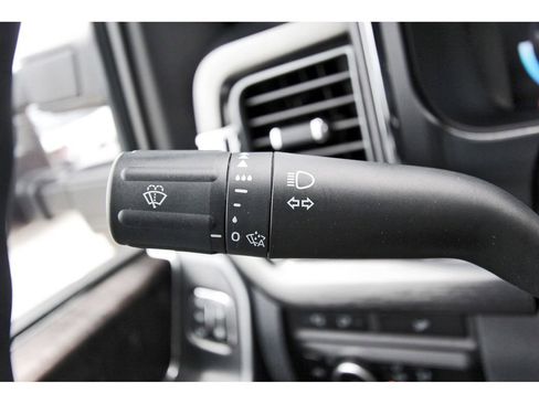 Used 2023 Ford F250 Lariat w/ Sport Appearance Package image 17