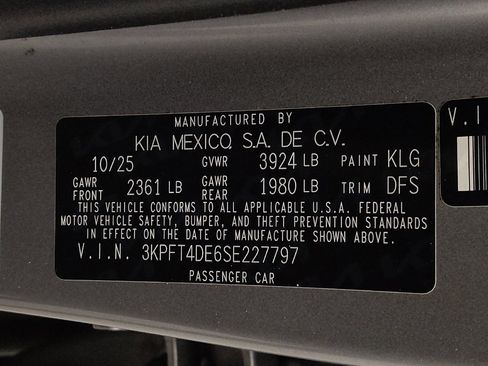 Used 2025 Kia K4 FWD image 33