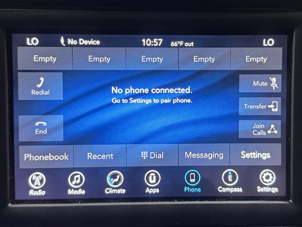 Used 2020 Chrysler Pacifica Touring w/ S Appearance Package FWD image 29