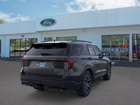 New 2026 Ford Explorer ST-Line image 8