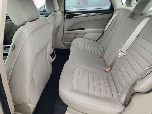 Used 2020 Ford Fusion SE w/ Fleet SE Value Package FWD image 8