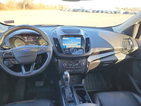 Used 2019 Ford Escape Titanium AWD/4WD image 18