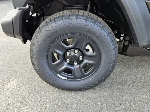 New 2026 Jeep Wrangler Sport AWD/4WD image 9