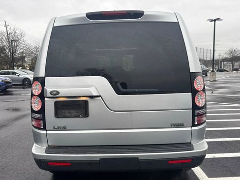 Used 2016 Land Rover LR4 HSE Silver Edition image 3