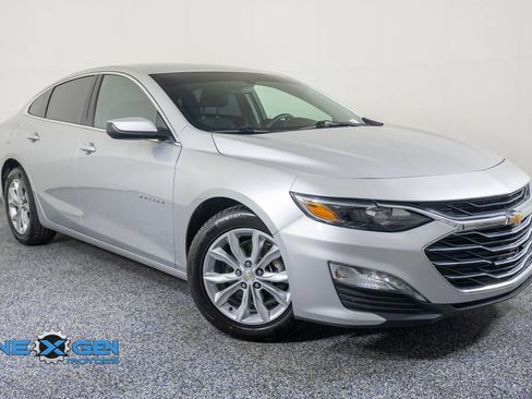 Used 2022 Chevrolet Malibu LT FWD image 1