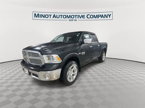 Used 2014 RAM 1500 Laramie w/ Convenience Group AWD/4WD image 4