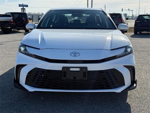 Used 2025 Toyota Camry XSE image 9