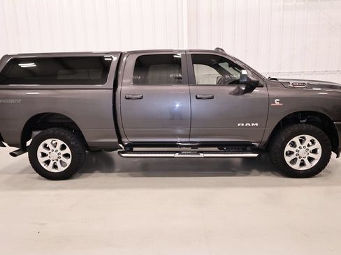 Used 2022 RAM 2500 Big Horn w/ Level C Equiment Group AWD/4WD image 2