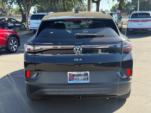 Used 2023 Volkswagen ID.4 Pro S Plus AWD/4WD image 7