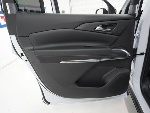 New 2026 Chevrolet Traverse Z71 w/ Driver Confidence Package image 36